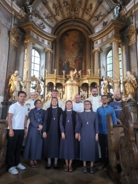 Indische Schwestern mit der Mitbrüdergemeinschaft der Salesianer Don Boscos in Würzburg